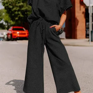 Elena - Completo casual con t-shirt ampia e pantaloni a gamba larga