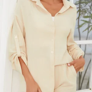 Camille - Elegante completo casual con camicetta a maniche lunghe con bottoni e pantaloncini