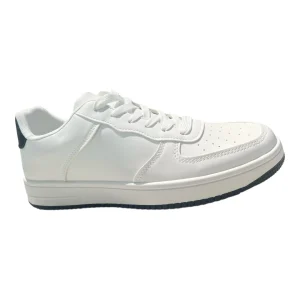 Scarpa basic sportiva con suola morbida