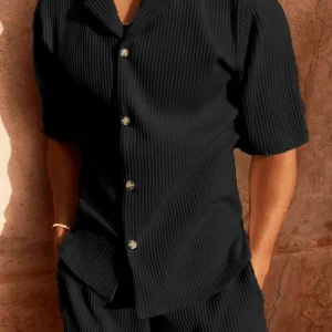 David - Elegante completo con polo e pantaloncini in velluto a coste con bottoni