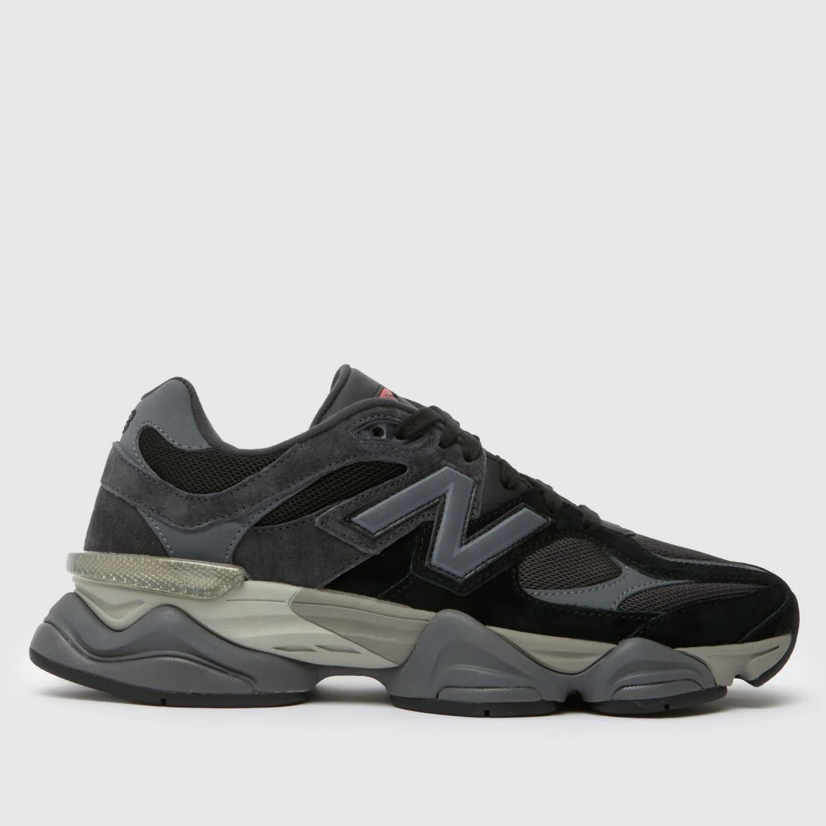 New Balance 9060 Nero | Sneakers Uomo e Donna Stile Urban Futuristico